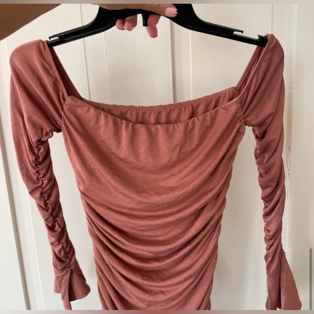 NWT WAYF Dusty Clay Kerry Off Shoulder Long Sleeve Mini Dress - Picture 5 of 9